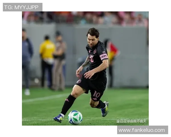 足球球星趣味瞬间大集锦 笑点十足的搞笑片段让你捧腹大笑 足球球星趣味瞬间大集锦 笑点十足的搞笑片段让你捧腹大笑