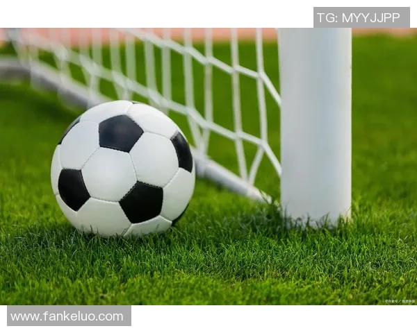 免费下载优质足球球星PPT模板打造专业演示文稿提升展示效果